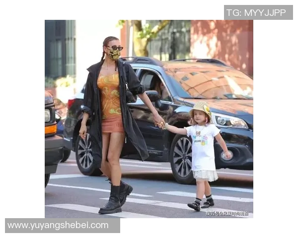 泰国足球明星女友的魅力与生活揭秘，探寻她们背后的故事与风采