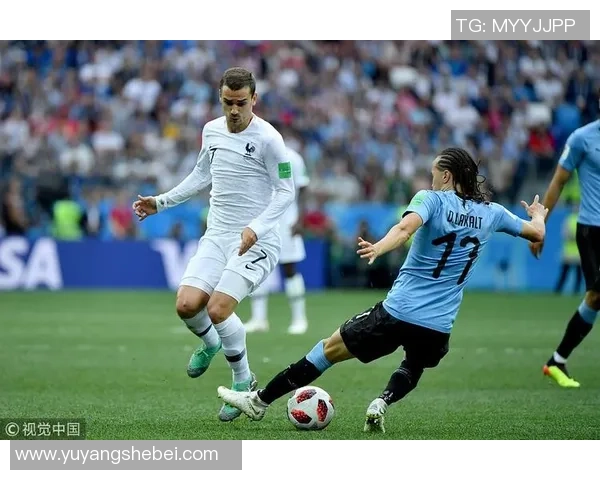 世界顶级足球明星精彩进球瞬间回顾与分析 世界顶级足球明星精彩进球瞬间回顾与分析